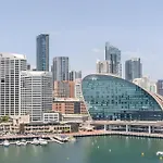 Darling Harbour Luxurious Retreat