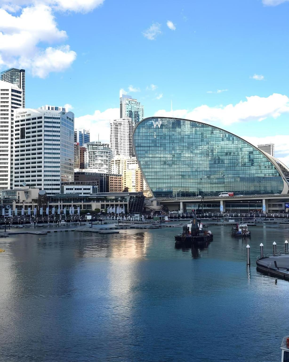 Darling Harbour Luxurious Retreat